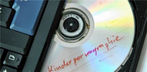 Wegen Besitzes und „öffentlicher Zugänglichmachung“ von Kinderpornografie muss sich der 31-Jährige am morgigen Dienstag, 12. März, um 9 Uhr vor der Jugendschutzkammer am Landgericht Traunstein verantworten. Foto dpa