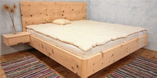 Zirbenholzbetten beeinflussen den Schlaf auf positive Art und Weise.