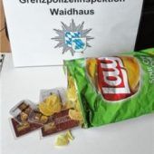Diebesgut in der Chipstüte