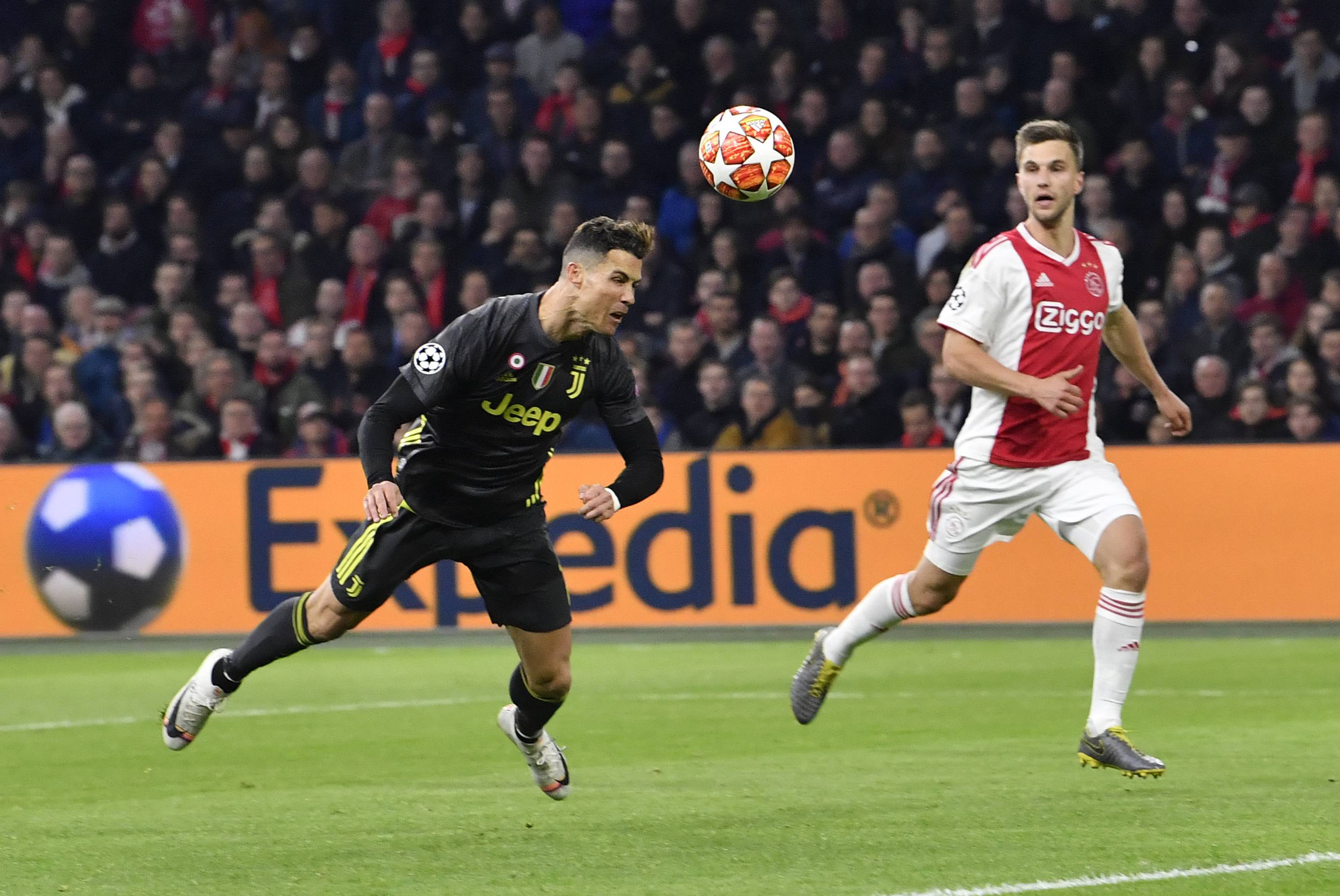 Italien Liegt Juve Star Ronaldo Mal Wieder Zu F en Bloody Messi 