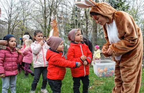 Vor allem auf Aktionen und Veranstaltungen, wie hier das Ostereiersuchen für Waldkraiburger Kinder, legte das Jugendparlament einen Schwerpunkt. Mit der Neuaufstellung im neuen Jahr will das Jupa sich stärker als Interessenvertretung der Jugend profilieren.Foto  Jugendparlament