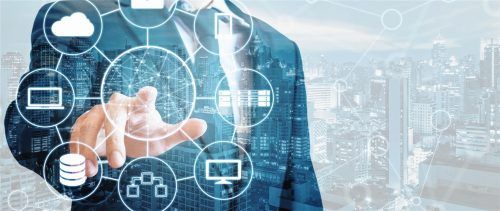 Auch die digitale Zukunft in der Region ist ein Thema. Aussteller von Netzwerktechnik bis zu Start-ups stellen sich vor.