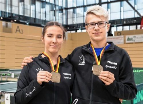 Bronze bei der deutschen Tischtennis-Meisterschaft gab es für Laura Tiefenbrunner und Mike Hollo. Foto  Steinbrenner
