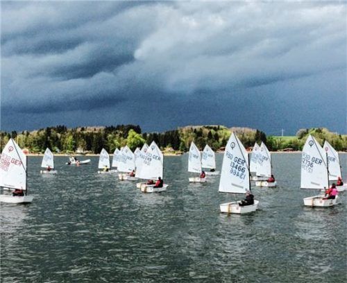 Die Bedingungen beim Opti-Cup Simssee waren nicht einfach. Foto Niessen