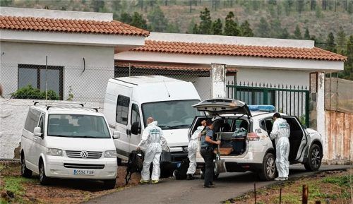 Die Guardia Civil auf Spurensuche nach der deutschen Familientragödie auf Teneriffa. Zu Traunstein hat das Verbrechen aber nicht den geringsten Bezug. Mutmaßlicher Täter und Opfer stammen aus Sachsen-Anhalt. Foto dpa