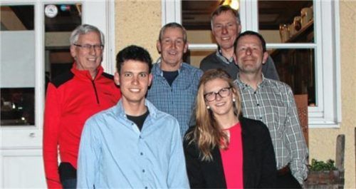 Die neue Vorstandschaft der Bergsteigergilde (von links): Peter Indlekofer, Erwin Rast (alter Vorsitzender), Matthias Dickel, Stefan Hofmann, Marlene Rast und Stefan Schiffmann (neuer Vorsitzender).Foto re