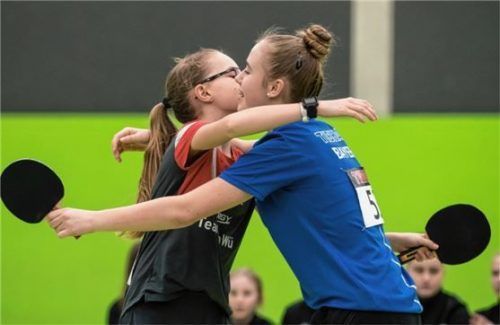 Für Naomi Pranjkovic (rechts) und Annett Kaufmann gab es in Frankreich Bronze im Schülerinnen-Doppel.