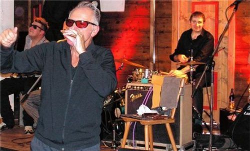 Gilt als einer der besten britischen Bluesharp-Spieler: Paul Lamb (links). Foto Strasser