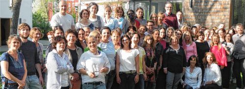 Gut aufgestellt: 83 Fachkräfte gehören zum Verein Pro Arbeit. Die Fachkräfte unterstützen junge Menschen auf dem Weg durch das Schulleben. Foto re