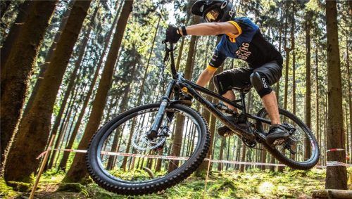 Spektakulärer Sport wird am 4./5. Mai in Aschau geboten, wenn im Chiemgau die Enduro One Serie startet. Foto  Nico Gilles