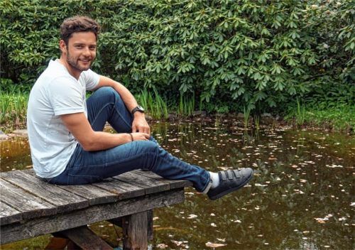 Zufrieden und entspannt: Skicrosser Paul Eckert (WSV Samerberg) beim Interview nach Bekanntgabe seines Rücktritts vom Leistungssport.Foto Rapp