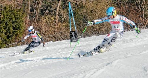 Zweikampf in der U14 zwischen Sebastian Pongratz (links) und Simon Widmesser.