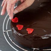 Süße Verführung mit Schokokuchen und einem Nusszopf