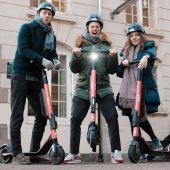 Die ersten E-Roller rollen an