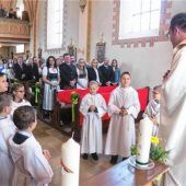 Der Regenbogen – Symbol für 34 Erstkommunionkinder