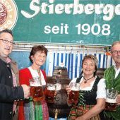 „O´zapft is“ beim Garser Volksfest – zum letzten Mal schwingt Bürgermeister Strahllechner den Schlegel