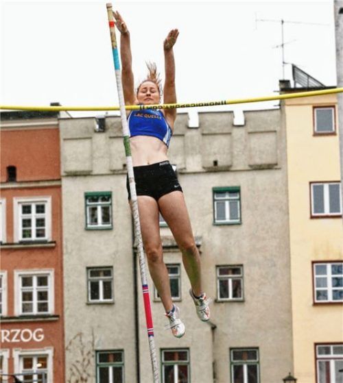 Anna Sailer vom LAC Quelle Fürth gewann nach dem Regen-Abbruch die Frauen-Konkurrenz.
