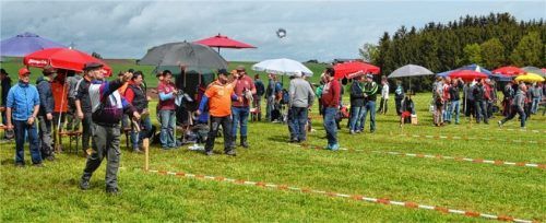 Das internationale Hufeisenturnier in Söchtenau war stark besetzt.Foto Niessen