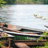 Geköpfte Küken im Ruderboot