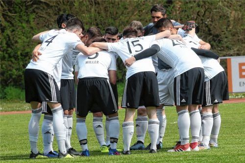 Der TSV Ampfing erwartet zum letzten Saisonspiel heute um 13 Uhr den TSV Buchbach II, danach gibt es im Sportpark die große Meisterfeier. Foto  Buchholz