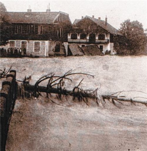 Historisches Material: Das Hochwasser von 1924.

Foto Berger