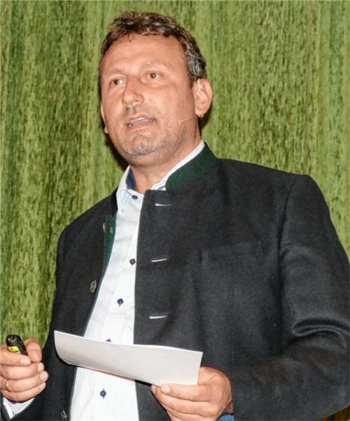 IHK-Vizepräsident Georg Dettendorfer bei seinem Impulsvortrag zum Thema Brenner-Zulauf.