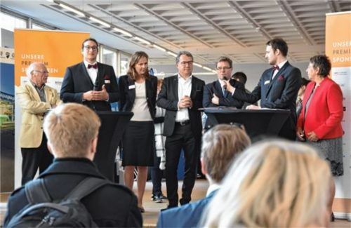 Jede Menge Informationen gab es von Unternehmerseite für die 6000 Besucher der Messe.