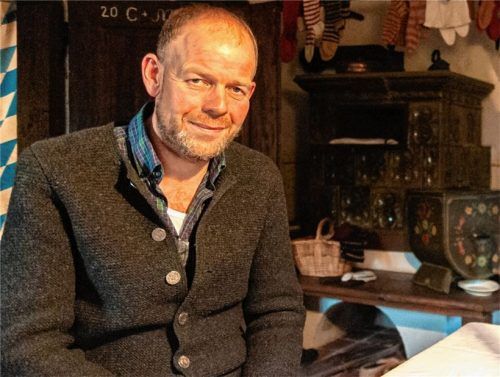 Rupert Wagner, Vorsitzender des Trachtenvereins „Achentaler“ Rohrdorf und nun Theaterbesitzer. Foto Thomae