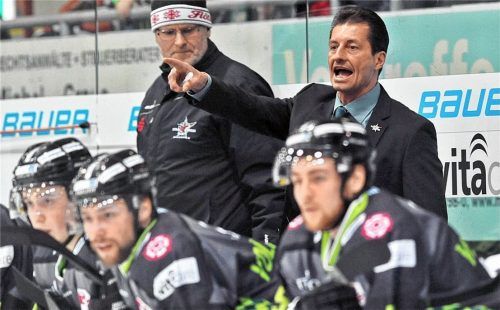 Thomas Schädler, der auch kurzfristig in der DEL 2 bei Rosenheim hinter der Bande stand, verlässt die Starbulls und wechselt zum DEB. Foto  Ziegler