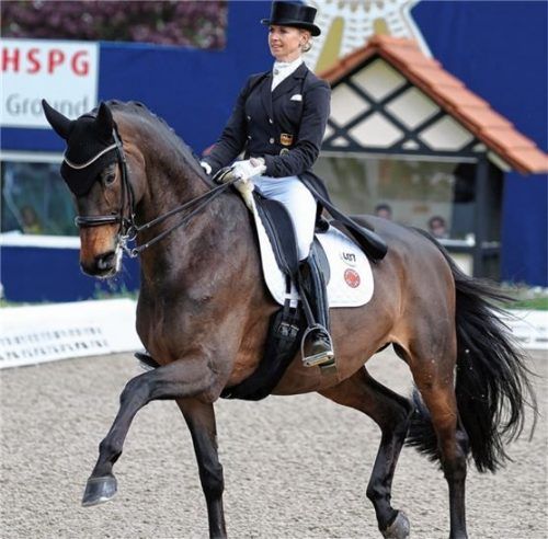 Zweimal auf dem Podium: Jessica von Bredow-Werndl mit TSF Dalera BB.