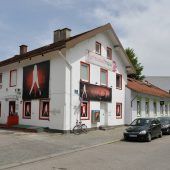 Bordellbesucher droht mit Handgranate