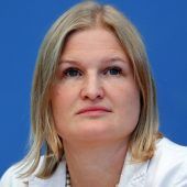 AfD mahnt Ebner-Steiner ab