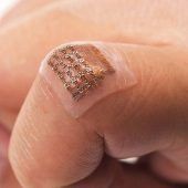 Das Pflaster, das den Blutdruck misst