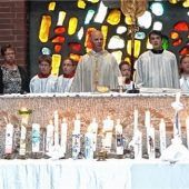 „Wir sind Gottes kleine Hände“: 60 Kinder aus den drei Stadtpfarreien feierten ihre Erstkommunion