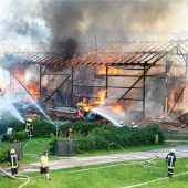 500000 Euro Schaden beim Brand einer landwirtschaftlichen Halle