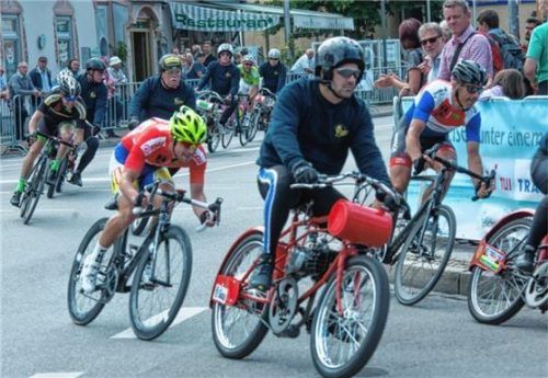 Beim Radkriterium „Rund um den Priener Marktplatz“ geht es wieder rasant zur Sache.Foto Berger