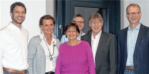 Der neue Vorstand: Josef Ettenhuber, Petra Hofmann, Mechthild Staufner, Martin Baierl, Dr. Andreas Daxer, Stephan Mayer (von links). Foto re