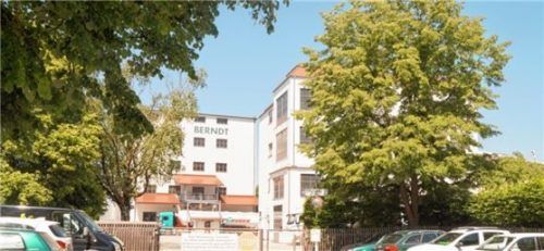 Was mit dem Nachbargrundstück der Tierverwertungsanlage in St. Erasmus passiert, bleibt weiter offen. Vor einer Entscheidung über das weitere Vorgehen, will die Stadt noch einmal das Gespräch mit dem Unternehmen suchen. Foto  Grundner