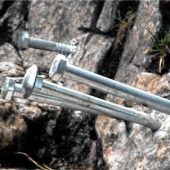 Illegal am Felsen herumgeschraubt