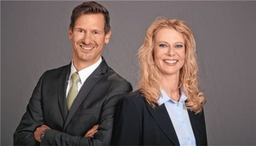 Florian Kreuz und Melanie Lappöhn, die Vorstände der Raiffeisenbank Griesstätt-Halfing eG, stellten die Bilanz ihrer Bank für 2018 vor. Foto re