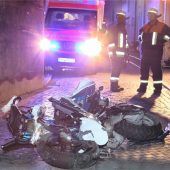 Mit Roller gegen Markttor