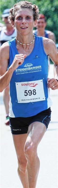 Kerstin Esterlechner vom Lauffeuer Chiemgau wurde Europameisterin im Berglauf der Frauen W35 und mit dem deutschen Team.Foto stl