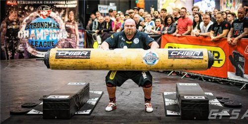 Raffael Gordzielik, der aktuell stärkste Mann Deutschlands, ist am Samstag in Kolbermoor am Start.