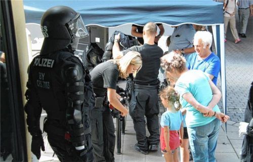 Rückblick auf den Tag der offenen Tür 2016: Informationen über Polizeiausrüstung ...