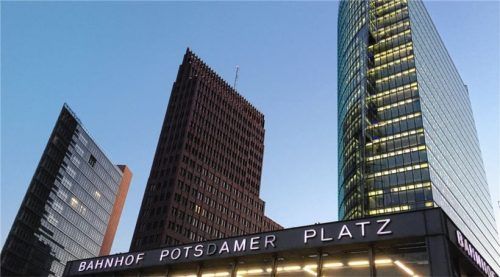 Verkörpert Stadtentwicklung: der Potsdamer Platz. Schon in den 20er-Jahren war er der verkehrsreichste Verkehrsknotenpunkt ganz Europas. Fotos Karin Zehentner