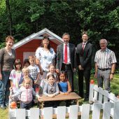 Geld für Spielhütte gespendet