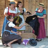 Dritter Trachtenmarkt der Stoabacher