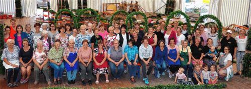 Alle Generationen sind an den Vorbereitungen zum Gautrachtenfest in Rosenheim beteiligt. Fotos Aerzbäck