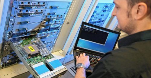 Fachkräftemangel macht insbesondere auch der IT-Branche zu schaffen.Foto dpa