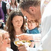 Hut ab: Der Priester und die Liebe